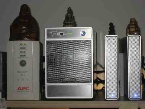 4 Buddhas guarding data storage 4 Buddhas guarding data storage